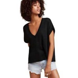 Wilfred Free Brosh Black V-Neck Top‎